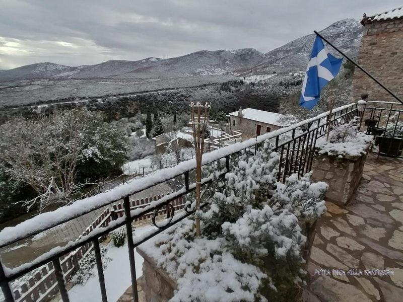 Petra Thea Villa Karítaina Exteriör bild