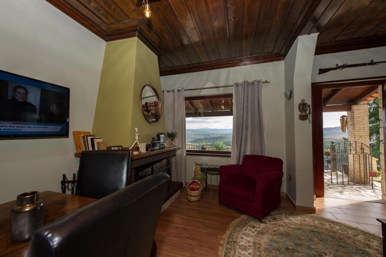 Petra Thea Villa Karítaina Exteriör bild